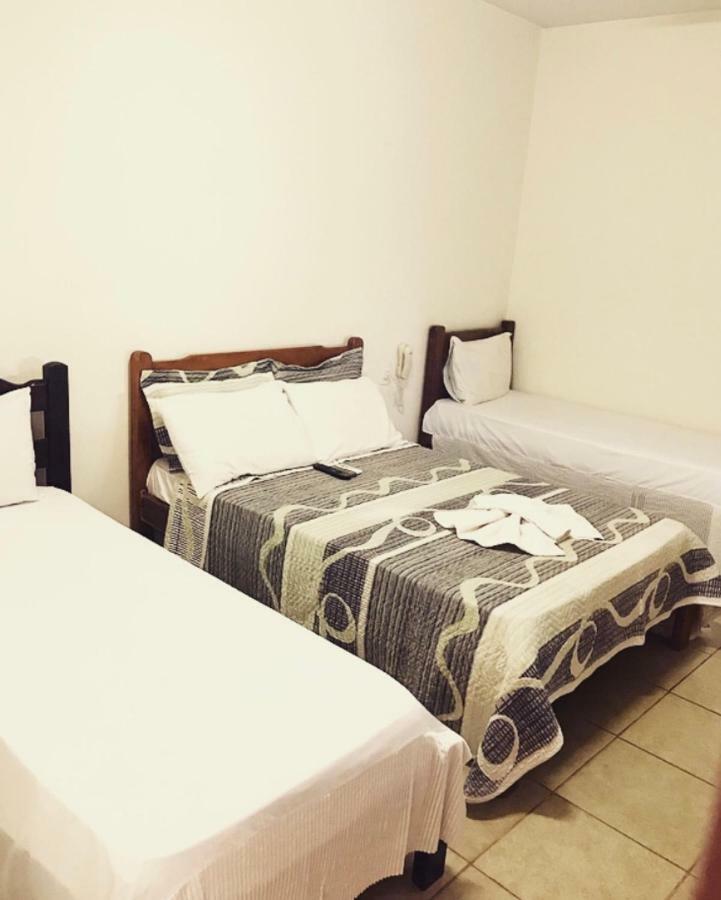 Hotel Santos Campina Verde Екстериор снимка